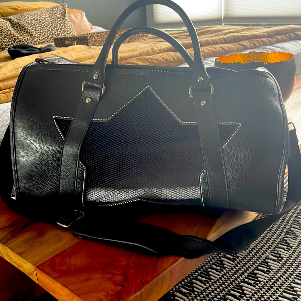 Cat carrier/puppy carrier